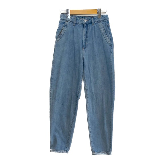 Garage Denim - Garage 80’s Mom Jean | Size: 01 | Colour: Light blue